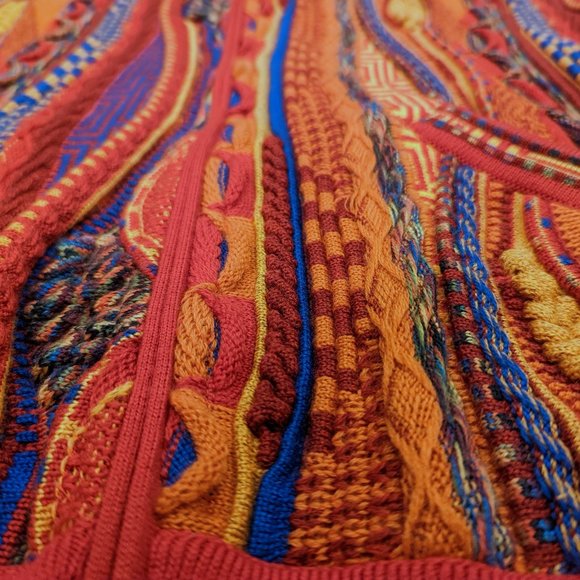 Emaroo Zip Sweater, COOGI style - Picture 4 of 10